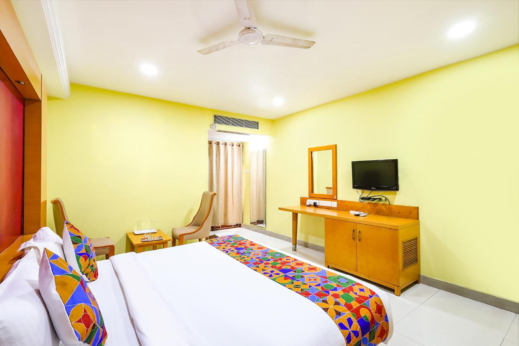 Mahalaya Residency, Chennai Hotel Bagian luar foto