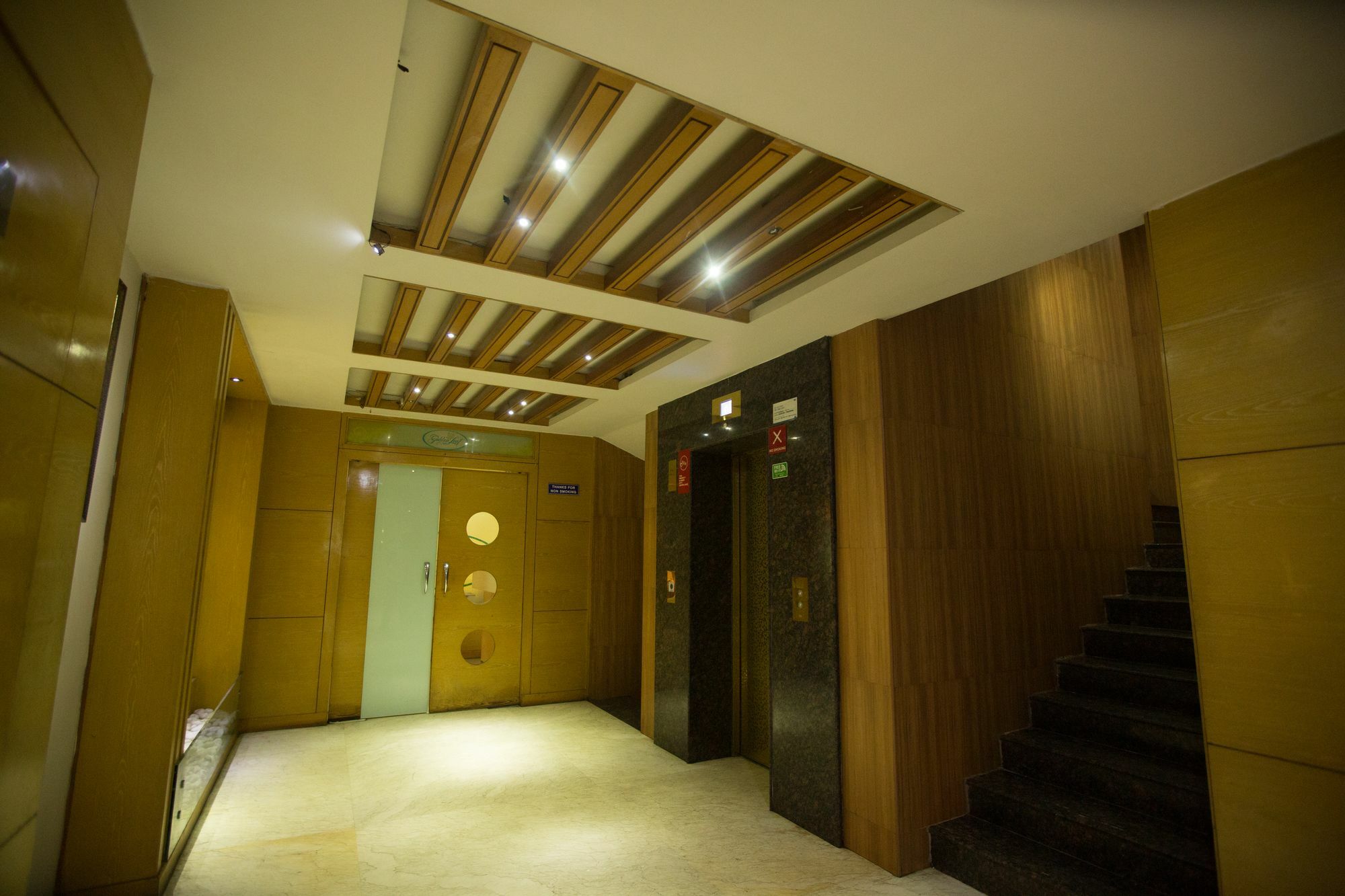 Mahalaya Residency, Chennai Hotel Bagian luar foto